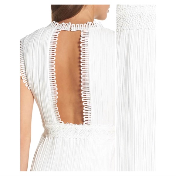 FOXIEDOX LACE INSET PLEATED DRESS - Picture 5 of 7